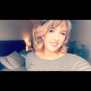 Meet your Posher, Amber